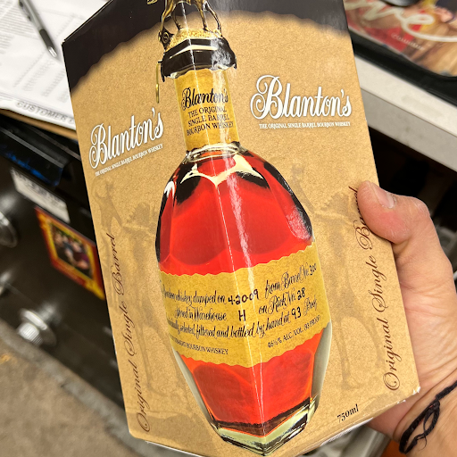 Liquor Store «Bryantville Liquors», reviews and photos, 15 School St, Pembroke, MA 02359, USA