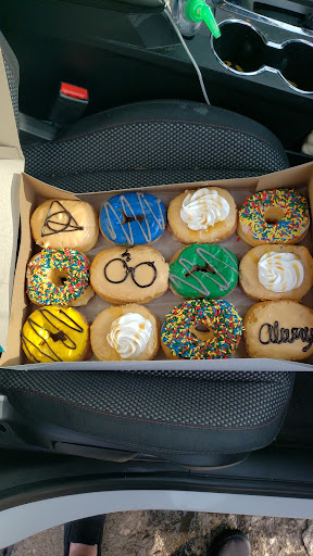 Donut Shop «Donut Central», reviews and photos, 1504 Central Ave, Columbus, IN 47201, USA