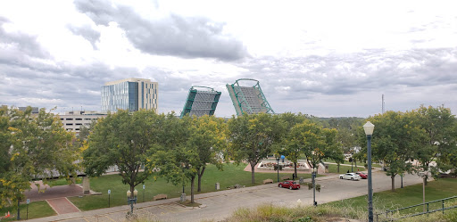 Park «Billie Limacher Bicentennial Park», reviews and photos, 201 W Jefferson St, Joliet, IL 60432, USA