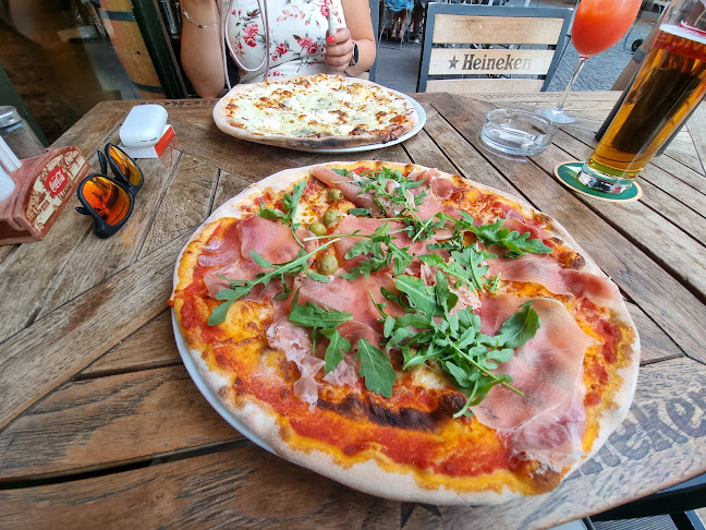 Recenze na Pizzeria Carllino v Praha - Pizzeria