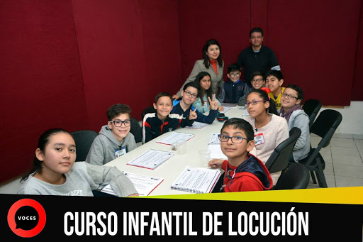 Cursos escuelas doblaje en Monterrey