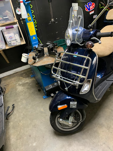 Moped Dealer «Scooter Stop of Charleston Moped Repairs», reviews and photos, 778 Folly Rd, Charleston, SC 29412, USA