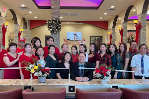 Red Carpet Nail Spa College Station image