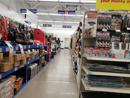 Hardware Store «Harbor Freight Tools», reviews and photos, 1640 75th St, Downers Grove, IL 60516, USA