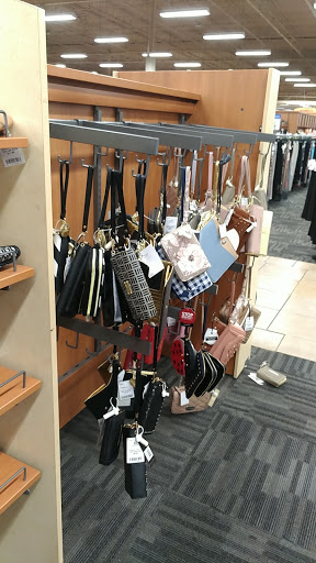 Shopping Mall «Townline Square Shopping Center», reviews and photos, 533 S Broad St, Meriden, CT 06450, USA