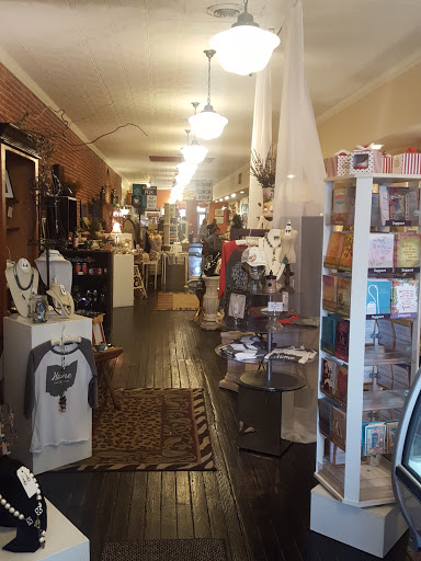 Dessert Shop «Downtown Perk & Desserts Oasis», reviews and photos, 145 W Main St, Ashland, OH 44805, USA