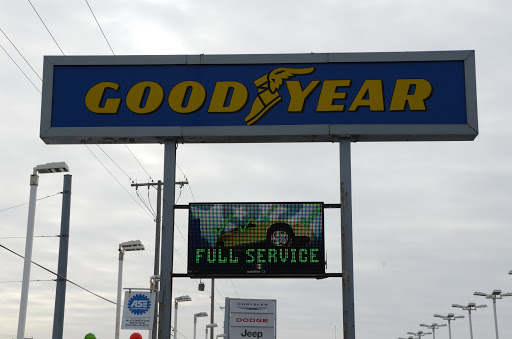 Tire Shop «Levin Tire & Service Center - Highland», reviews and photos, 9500 Indianapolis Blvd, Highland, IN 46322, USA