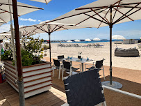 Atmosphère du Restaurant Palais Stéphanie Beach à Cannes - n°2