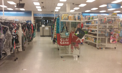 Clothing Store «Ross Dress for Less», reviews and photos, 1299 Colusa Ave, Yuba City, CA 95991, USA