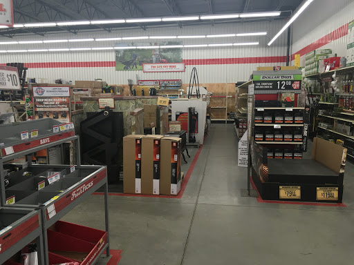 Home Improvement Store «Tractor Supply Co.», reviews and photos, 134 Bridge St, Pelham, NH 03076, USA