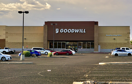 Thrift Store «7th & Bell Goodwill Retail Store & Donation Center», reviews and photos, 17037 N 7th Ave, Phoenix, AZ 85023, USA