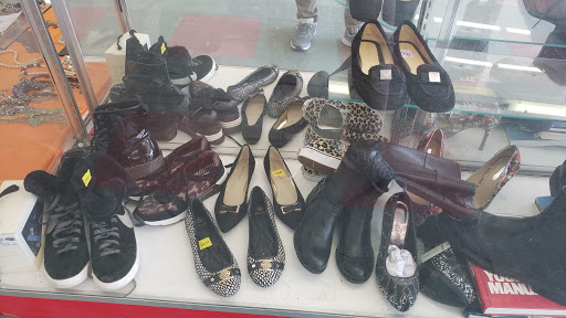 Thrift Store «The Salvation Army Family Store & Donation Center», reviews and photos