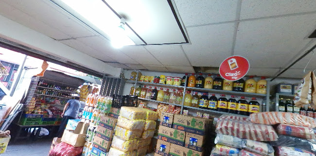 Horarios de Minimarket Productos Peruanos Colombianos Haitianos Santiago Centro BETO VIP