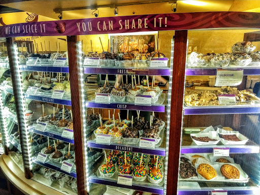 Chocolate Shop «Rocky Mountain Chocolate Factory», reviews and photos, 1419 1st Ave, Seattle, WA 98101, USA