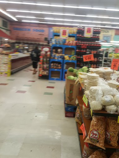 Grocery Store «Top Valu Market», reviews and photos, 4831 Whittier Blvd, Los Angeles, CA 90022, USA
