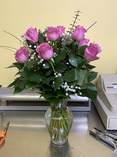 Florist «J.W. Becker Flowers & Gifts», reviews and photos, 225 Jericho Turnpike, Floral Park, NY 11001, USA