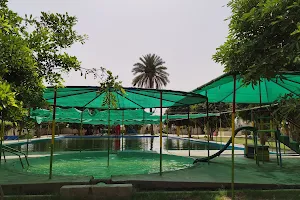 Noor Alam Swimming pool image