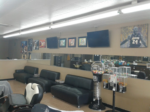 Barber Shop «Clipper King Barber Shop», reviews and photos, 429 N Main St, Manteca, CA 95336, USA