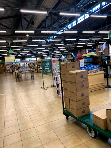 Grocery Store «Whole Foods Market», reviews and photos, 465 S Arroyo Pkwy, Pasadena, CA 91105, USA