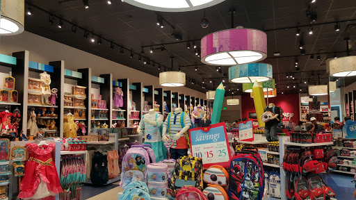 Toy Store «Disney Store», reviews and photos, 5220 Fashion Outlets Way, Rosemont, IL 60018, USA