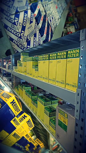 Opinii despre Uni-Parts Mo. Kft. în Szeged - Bolt