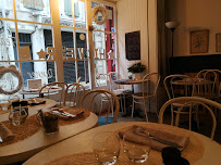 Atmosphère du Restaurant français La Dinette à Orange - n°3