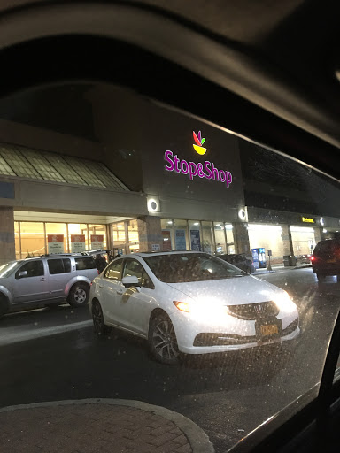 Grocery Store «Stop & Shop», reviews and photos, 13440 Springfield Blvd, Springfield Gardens, NY 11413, USA