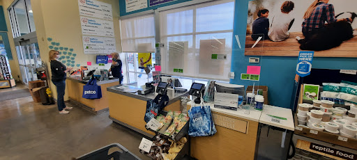 Pet Supply Store «Petco Animal Supplies», reviews and photos, 1419 Towne Square Blvd NW, Roanoke, VA 24019, USA
