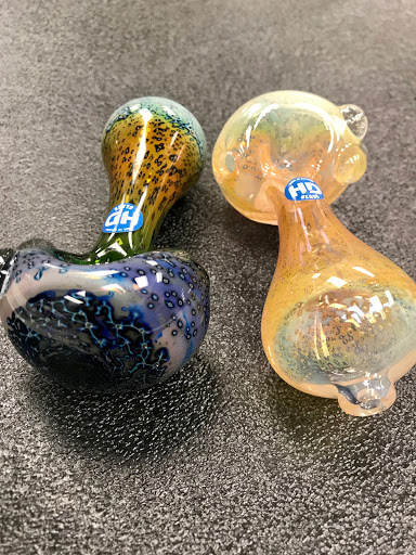 Tobacco Shop «Funky Bean Smoke Shop», reviews and photos, 1163 N Farnsworth Ave, Aurora, IL 60505, USA