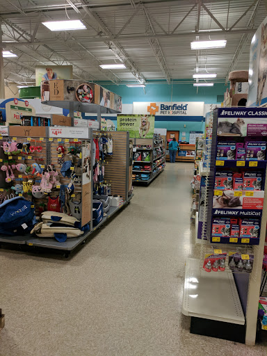 Pet Supply Store «PetSmart», reviews and photos, 807 Industrial Blvd, Smyrna, TN 37167, USA