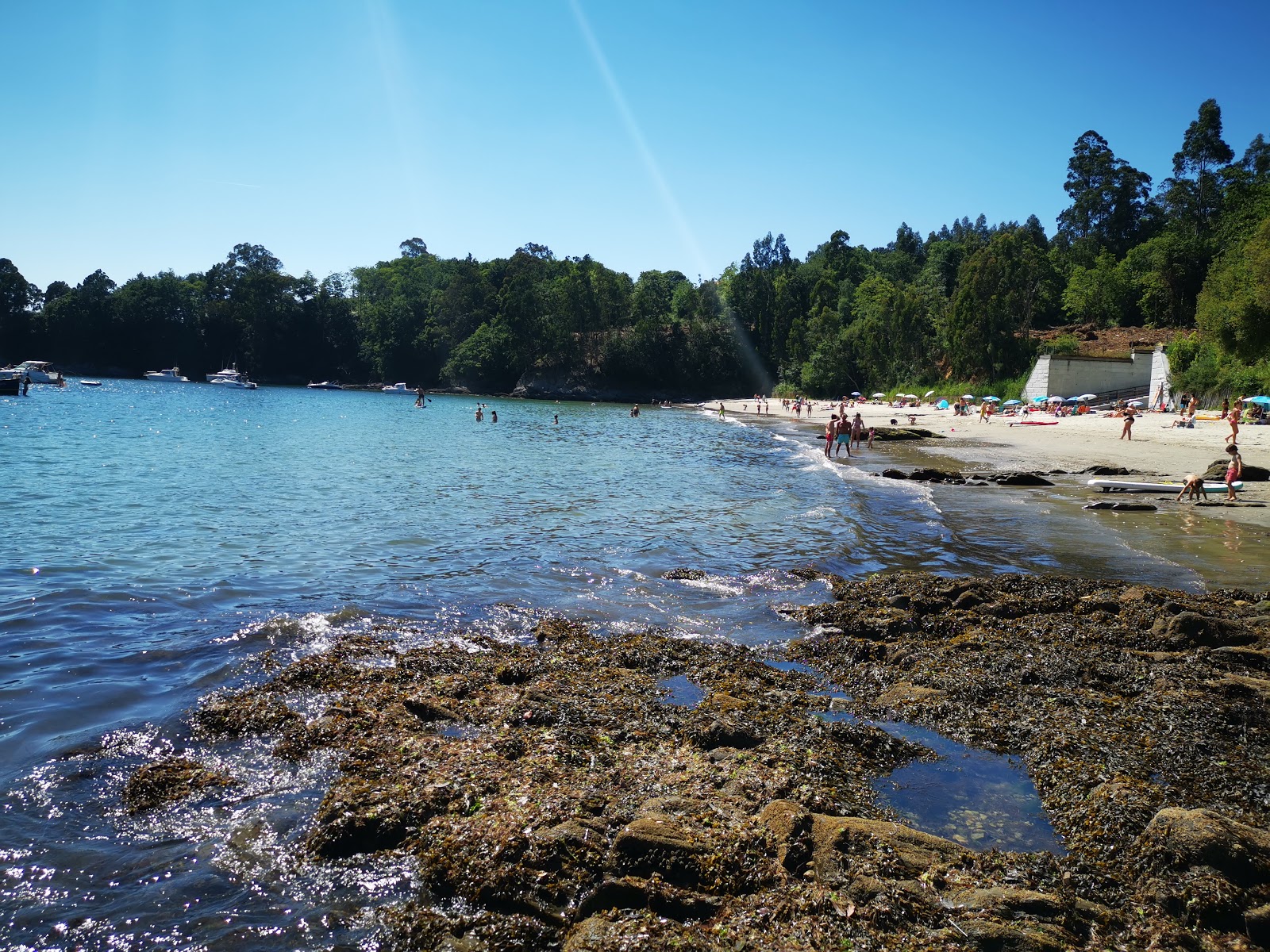 Foto di Playa de Limodre con baia spaziosa
