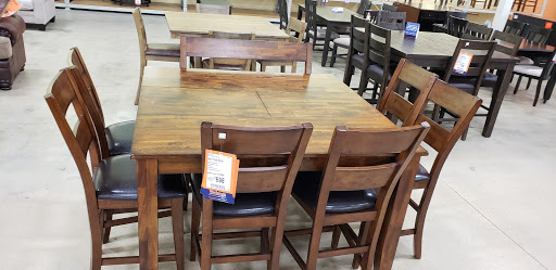 Furniture Store «Weekends Only Furniture & Mattress», reviews and photos, 14205 Manchester Rd, Manchester, MO 63011, USA