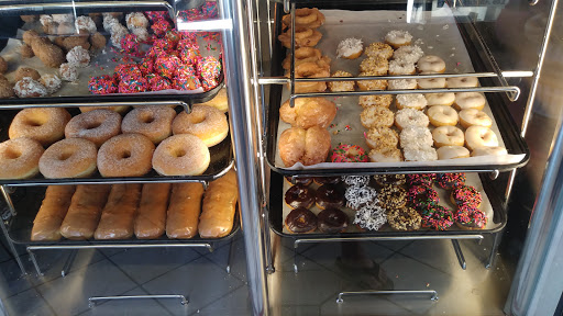 Donut Shop «Yum Yum Donuts», reviews and photos, 5454 Orangethorpe Ave, La Palma, CA 90623, USA
