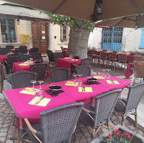 Atmosphère du Restaurant français Le Petit Bonheur à Mons - n°1
