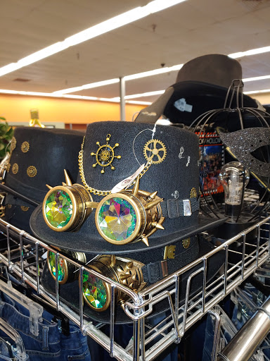 Thrift Store «Goodwill Donation Xpress», reviews and photos, 7800 South US Highway 17/92 #164, Casselberry, FL 32730, USA