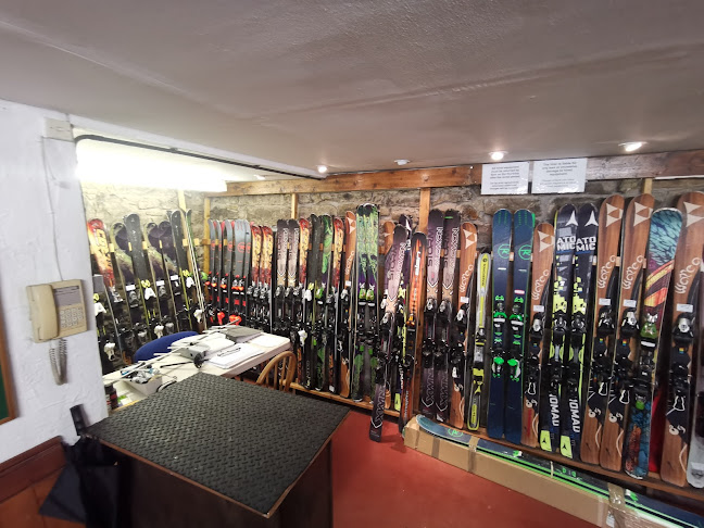 Edinburgh Ski Club - Sports Complex