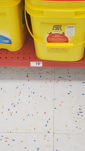 Pet Supply Store «Petco Animal Supplies», reviews and photos, 4950 S 76th St, Greenfield, WI 53220, USA