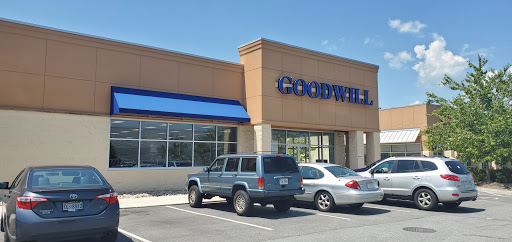 Thrift Store «Goodwill», reviews and photos