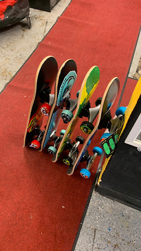 Skateboard Shop «Red Curbs Skate Shop», reviews and photos, 40923 Grimmer Blvd, Fremont, CA 94538, USA