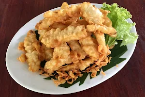 Shwe Hnin Si Sea Food Resturant image