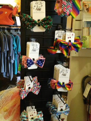 Boutique «Wag! A Unique Pet Boutique», reviews and photos, 231 N Main St A, Hendersonville, NC 28792, USA