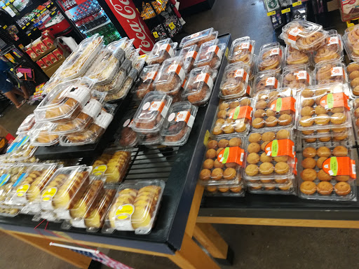 Grocery Store «Grocery Outlet Bargain Market», reviews and photos, 1130 Chester Pike, Sharon Hill, PA 19079, USA