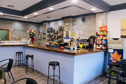 Café Bar Diamantitos - Carrer d,Andalusia, 75, 12500 Vinaròs, Castelló, Spain