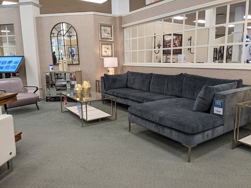 Furniture Store «Raymour & Flanigan Furniture and Mattress Store», reviews and photos, 895 E Gate Blvd, Garden City, NY 11530, USA