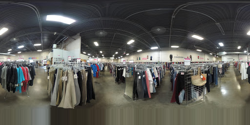 Discount Store «Discount Fashion Warehouse Gahanna», reviews and photos, 870 Science Blvd, Gahanna, OH 43230, USA