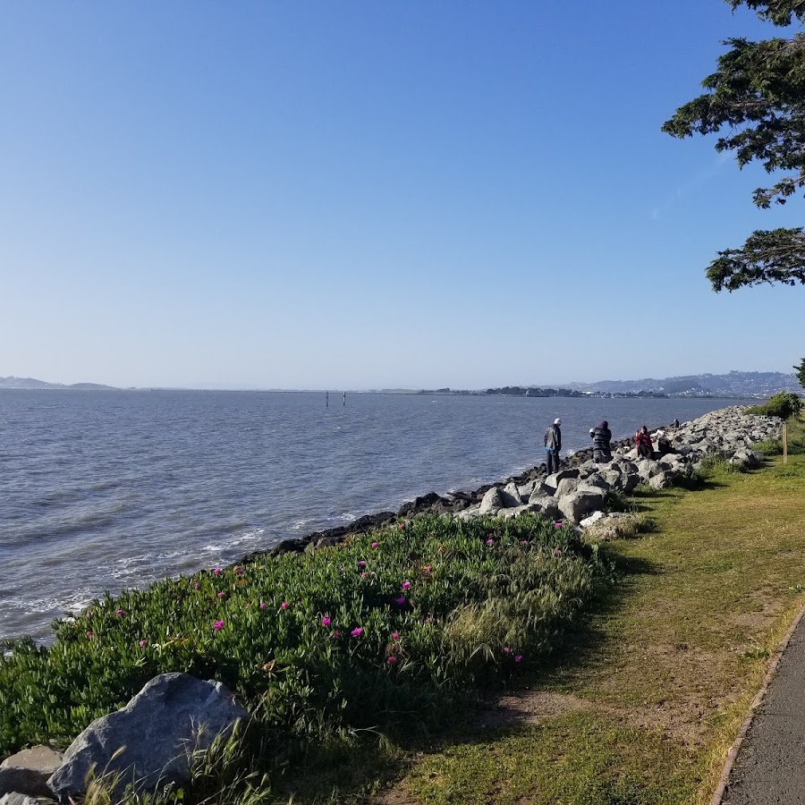 Emeryville Marina Park