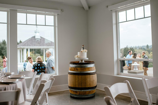 Restaurant «Oswego Hills Vineyard», reviews and photos, 450 Rosemont Rd, West Linn, OR 97068, USA