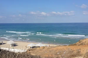 Kiryat Sanz Beach image