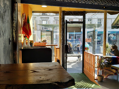 Take Otac - Avron à Paris