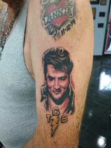 Tattoo Shop «Cool Cat Tattoos», reviews and photos, 3579 Powerline Rd, Oakland Park, FL 33309, USA